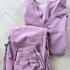 Figs Mauve Scrub Set